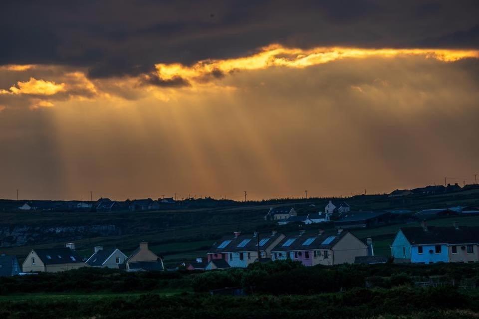 Skellig Port Accomodation - 2 Bed Apartment Portmagee Buitenkant foto
